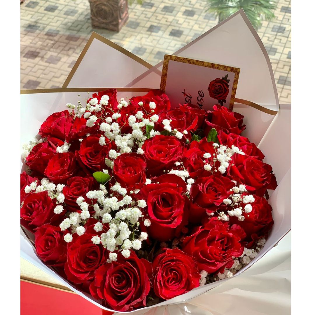 30 Red Roses with fillers