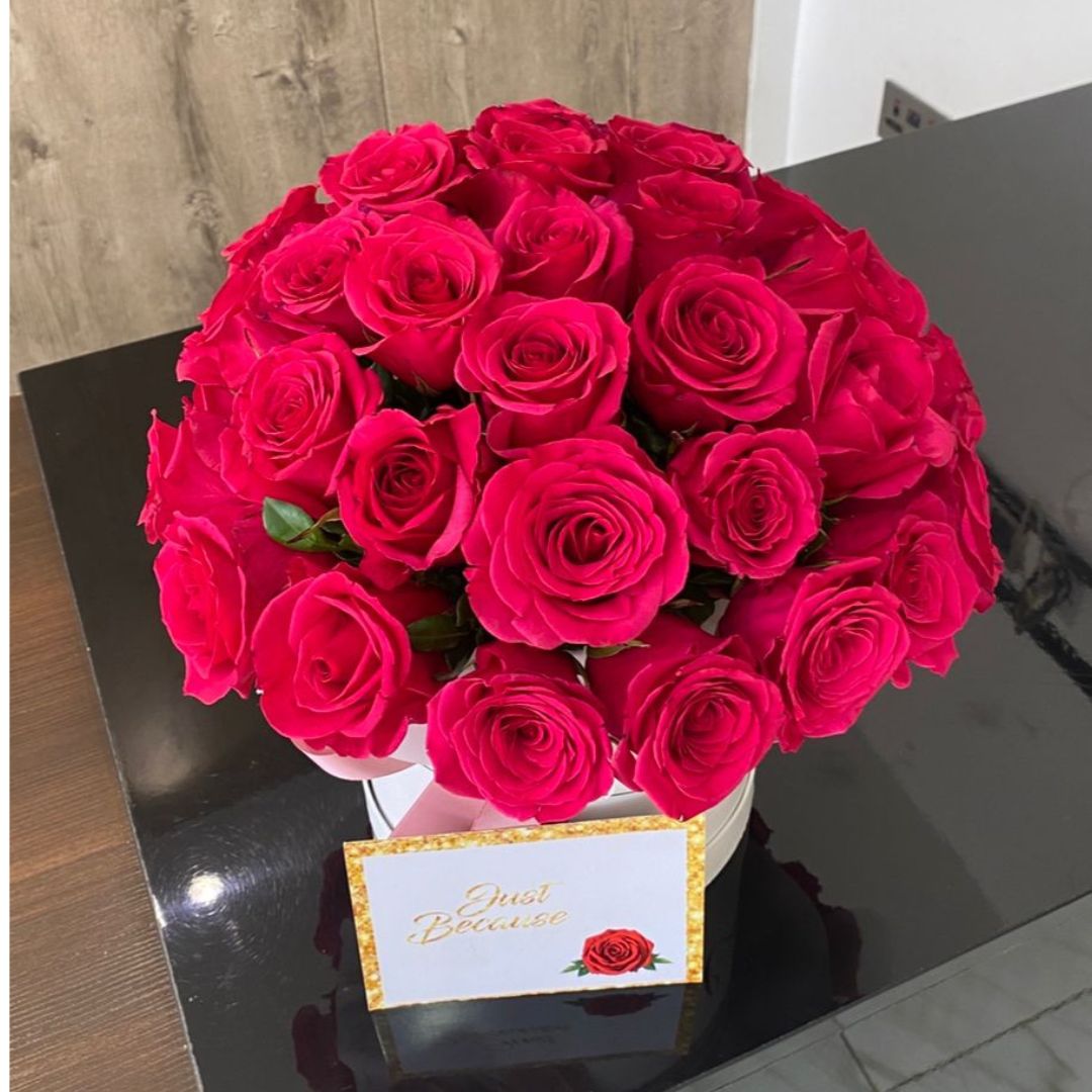 30 pink roses