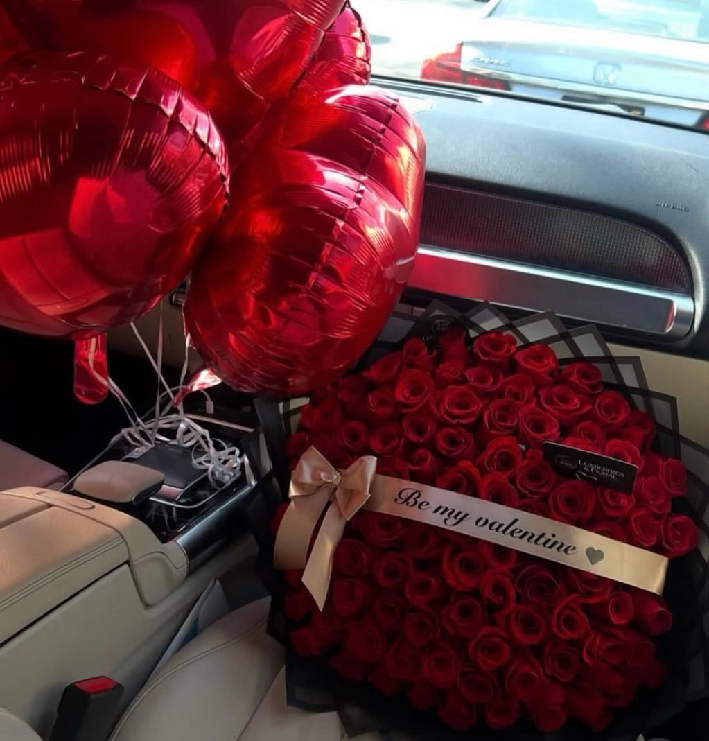 100 Red Roses with 5 Balloons and Writeup